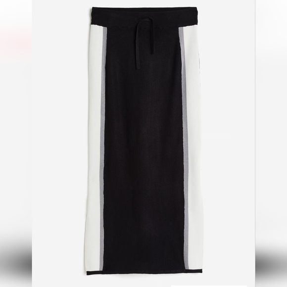 Knit Pencil Skirt - Picture 4 of 6